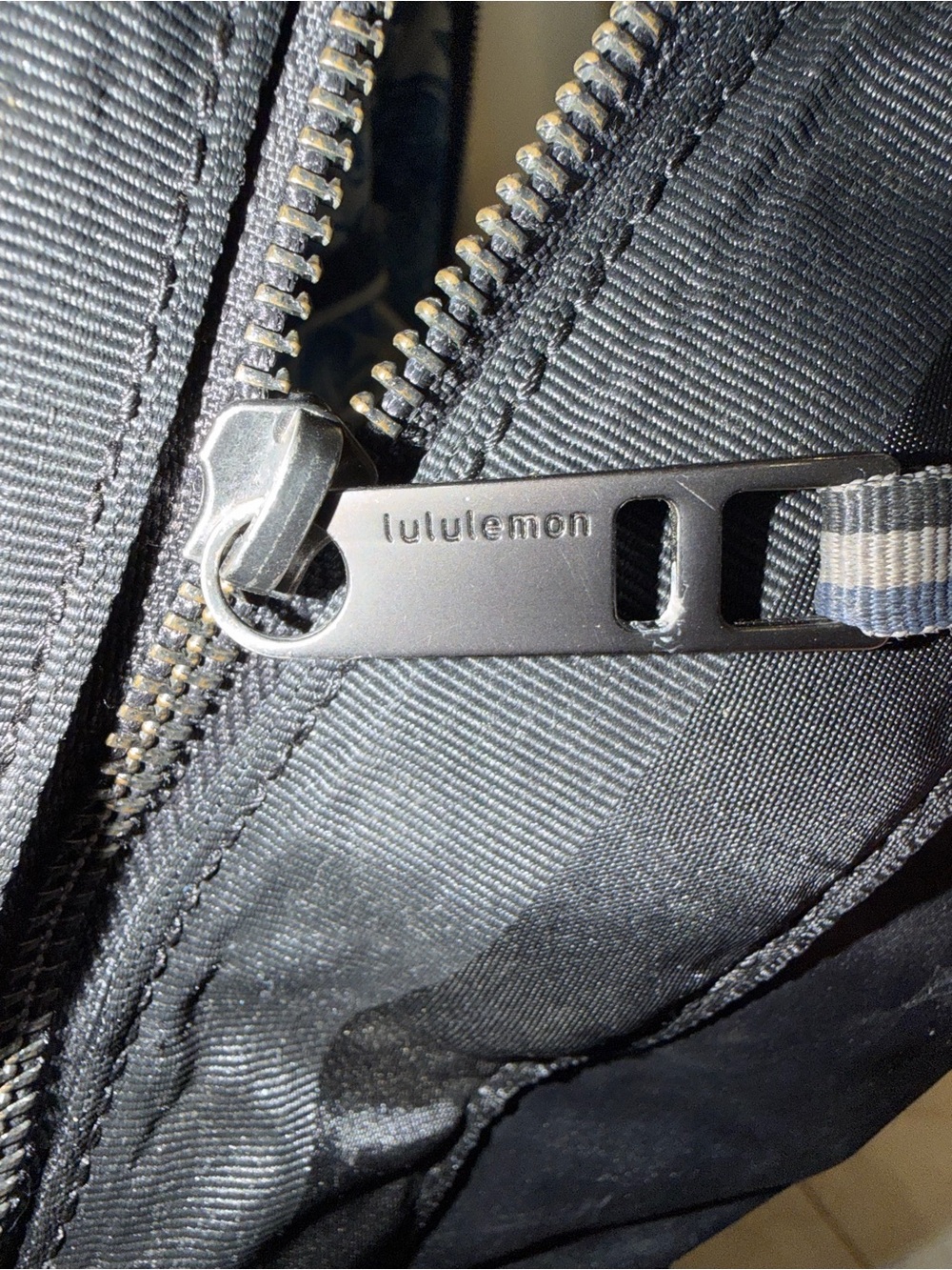 Lululemon backpack - Picture 8 of 9